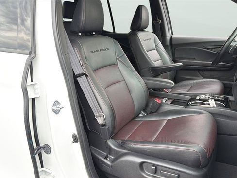 Used 2021 Honda Ridgeline Black Edition image 14