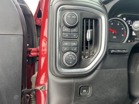 Certified 2021 Chevrolet Silverado 3500 High Country w/ Z71 Off-Road Package image 17