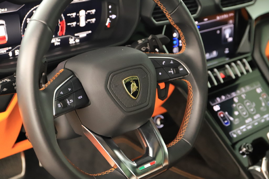 Used 2023 Lamborghini Urus S AWD/4WD image 16