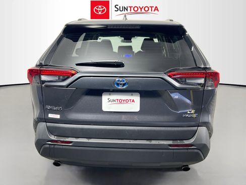 Used 2024 Toyota RAV4 LE image 5