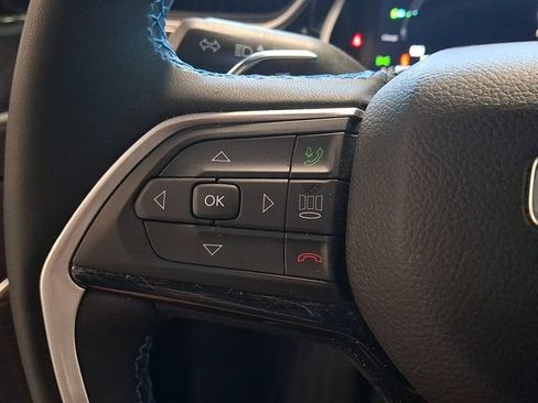 Used 2023 Jeep Grand Cherokee Trailhawk w/ Luxury Tech Group III AWD/4WD image 19