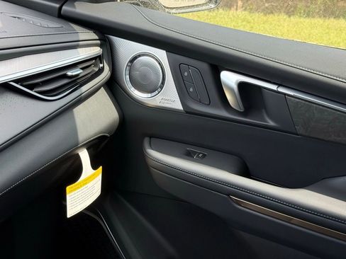 New 2026 Buick Enclave Avenir w/ Super Cruise Package image 33