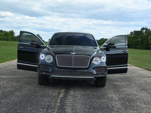 Used 2020 Bentley Bentayga AWD/4WD image 13