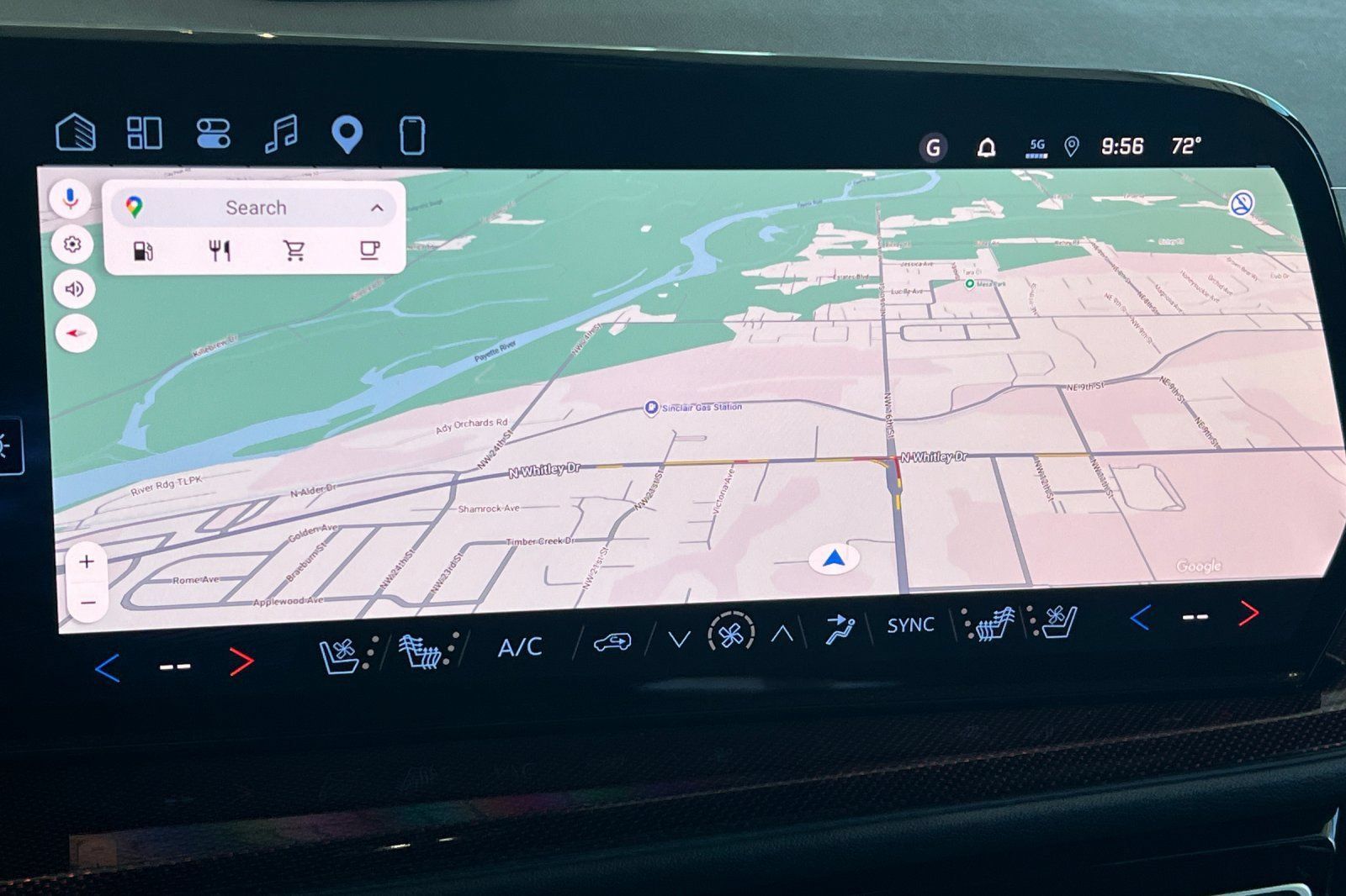 New 2027 Chevrolet Traverse RS AWD/4WD image 17