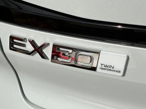 New 2026 Volvo EX30 Cross Country Ultra image 5