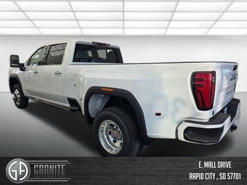 New 2026 GMC Sierra 3500 Denali Ultimate AWD/4WD image 3