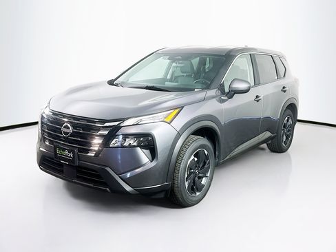 Used 2025 Nissan Rogue SV AWD/4WD image 3