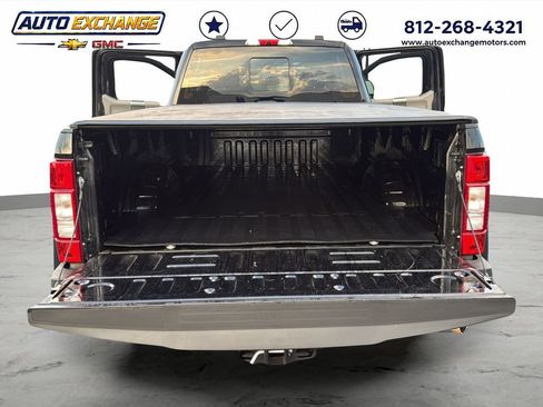Used 2022 Ford F350 XLT w/ XLT Premium Package AWD/4WD image 6
