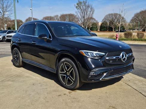 Used 2026 Mercedes-Benz GLC 300 image 4