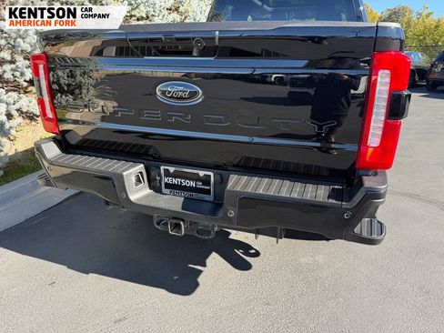 Used 2025 Ford F350 Lariat w/ Black Appearance Package image 37