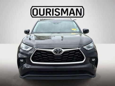 Used 2021 Toyota Highlander XLE image 2