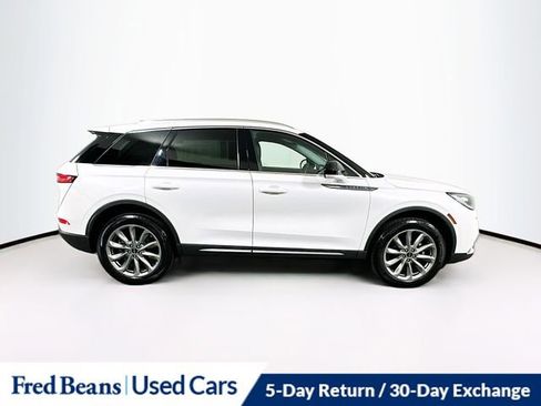 Certified 2022 Lincoln Corsair AWD w/ Premium Package image 9