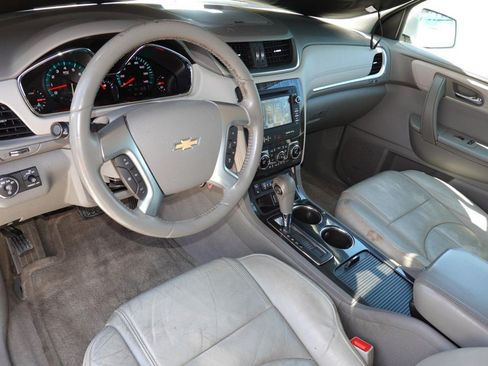 Used 2015 Chevrolet Traverse LT FWD image 17