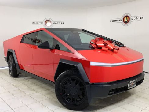 Used 2024 Tesla Cybertruck AWD Crew Cab image 1