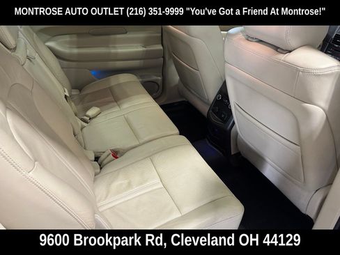 Used 2019 Lincoln MKT AWD image 48