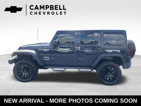 Used 2018 Jeep Wrangler Unlimited Sport w/ Power Convenience Group AWD/4WD image 2