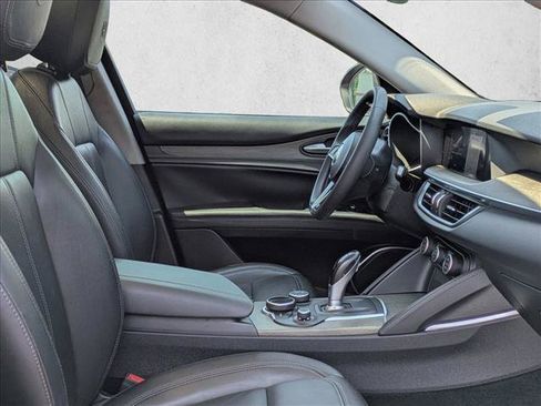 Used 2018 Alfa Romeo Stelvio Ti AWD/4WD image 26