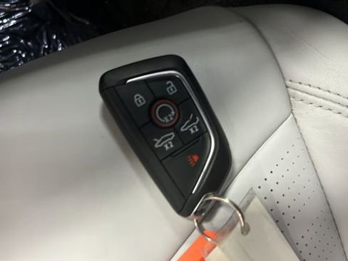 Used 2020 Chevrolet Corvette Stingray Preferred Cpe w/ 2LT Preferred Equipment Group RWD image 26