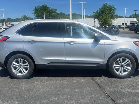 Used 2019 Ford Edge SEL w/ Equipment Group 201A AWD/4WD image 4