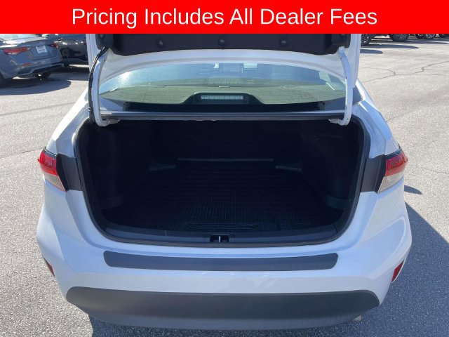 Used 2024 Toyota Corolla LE FWD image 13