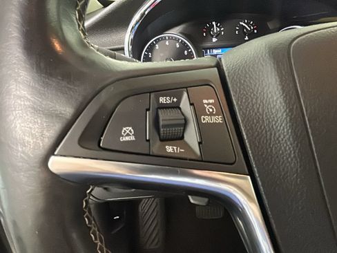 Used 2019 Buick Encore Preferred AWD/4WD image 19