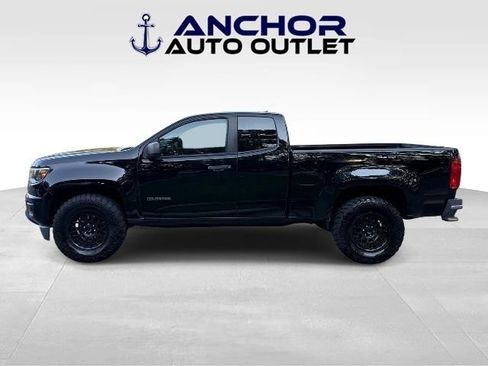 Used 2017 Chevrolet Colorado W/T w/ WT Convenience Package RWD image 5