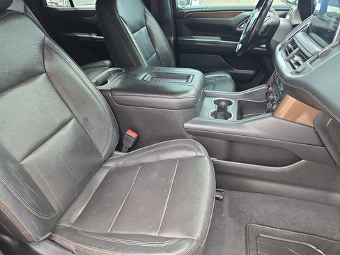Used 2021 Chevrolet Tahoe High Country w/ Premium Package AWD/4WD image 10
