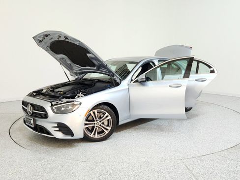 Used 2023 Mercedes-Benz E 350 Sedan image 6
