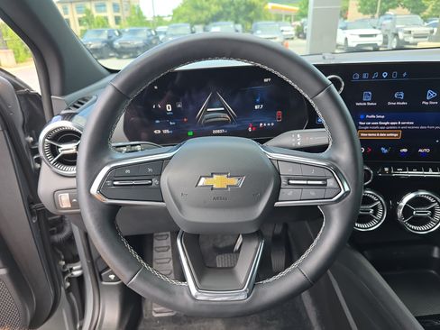 Used 2024 Chevrolet Blazer EV LT AWD/4WD image 29