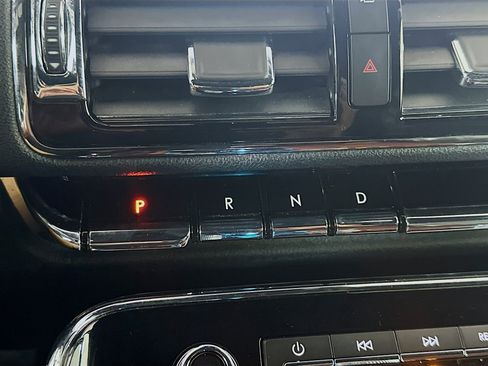 Used 2019 Lincoln Navigator L Reserve image 25