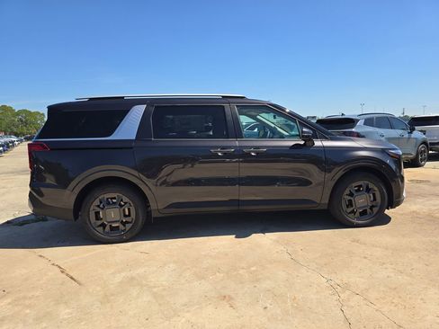 New 2026 Kia Carnival EX image 8