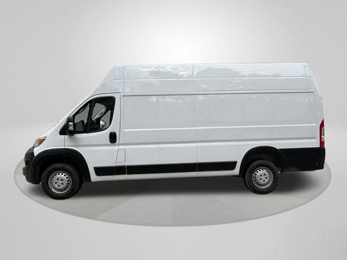 New 2024 RAM ProMaster 3500 w/ Convenience Group image 4