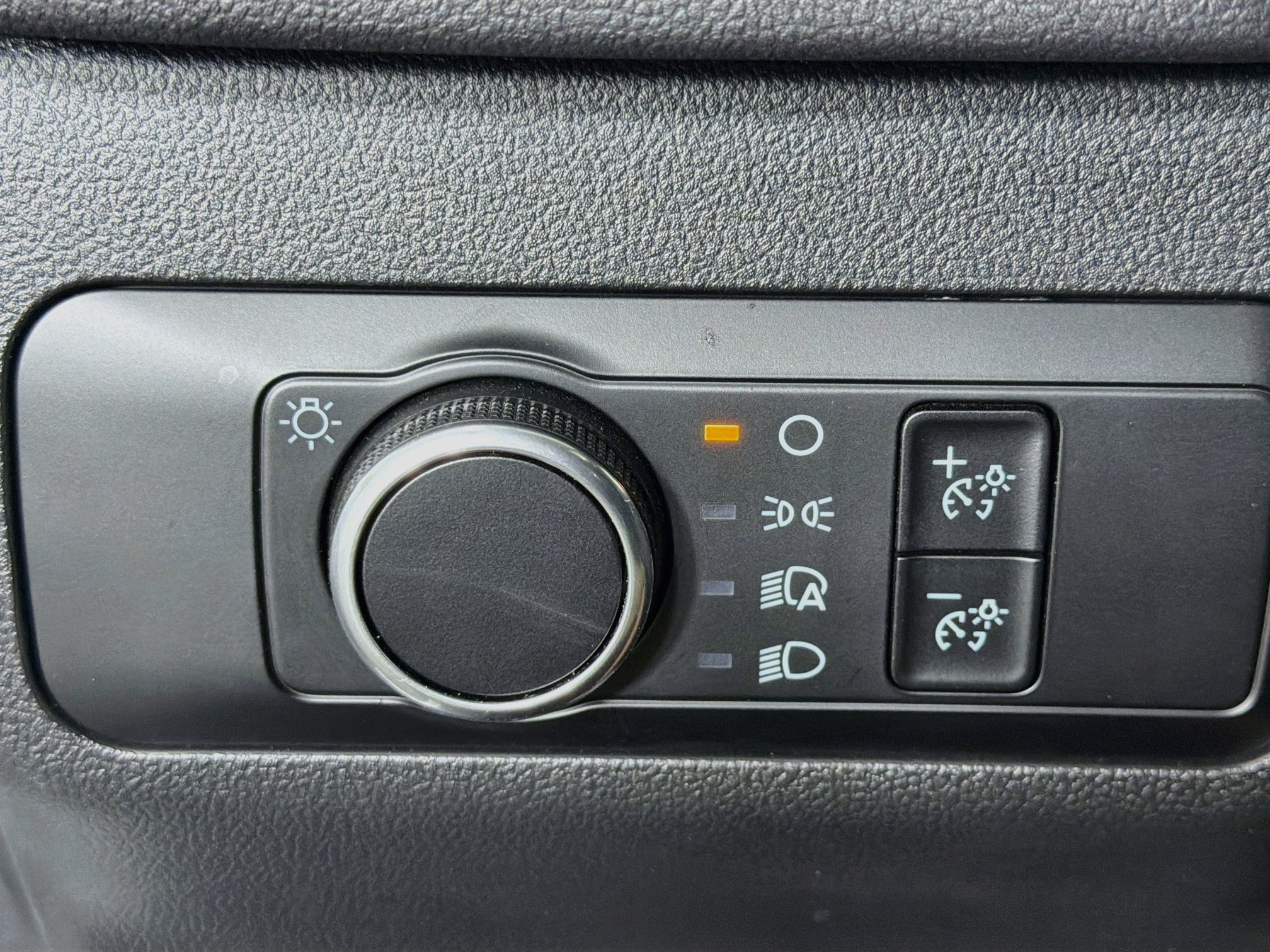 Used 2025 Ford Escape Active FWD image 17