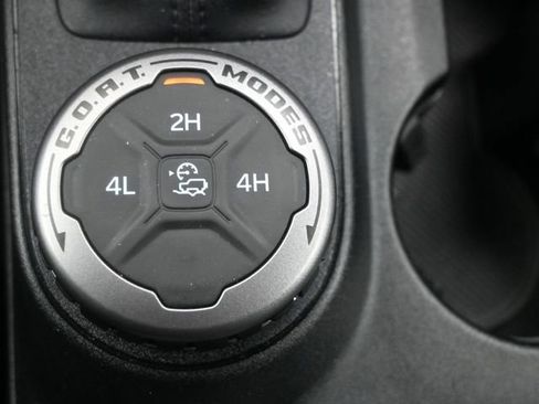 Used 2021 Ford Bronco Base image 22