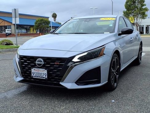Used 2024 Nissan Altima 2.5 SR FWD image 28