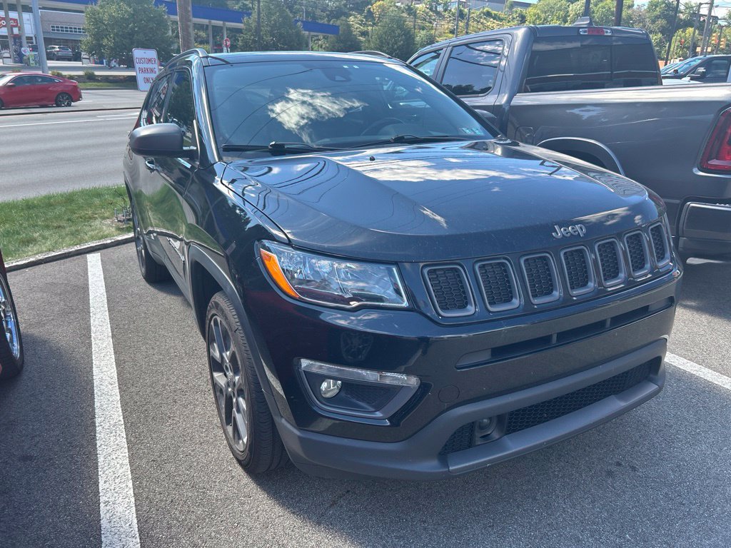 Used 2021 Jeep Compass Latitude w/ Sun and Sound Group AWD/4WD image 1