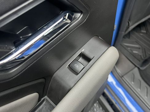 Used 2025 Chevrolet Colorado ZR2 w/ Technology Package image 32