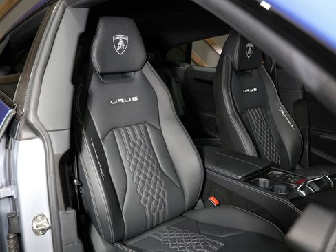 Used 2023 Lamborghini Urus Performante image 41