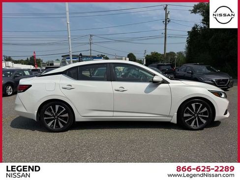 Certified 2023 Nissan Sentra SV w/ SV Premium Package FWD image 5