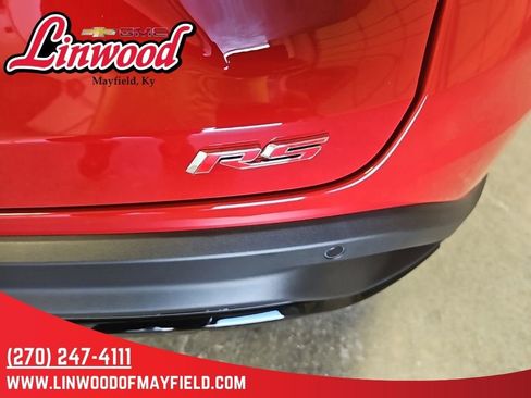 New 2026 Chevrolet Trax RS w/ Sunroof Package FWD image 10