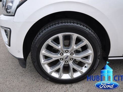 Used 2019 Ford Expedition Limited w/ Equipment Group 302A RWD image 9