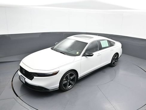 Certified 2024 Honda Accord Sport image 33