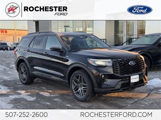 New 2026 Ford Explorer ST-Line w/ ST-Line Street Pack video 1