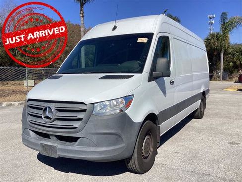 Used 2022 Mercedes-Benz Sprinter 2500 image 1