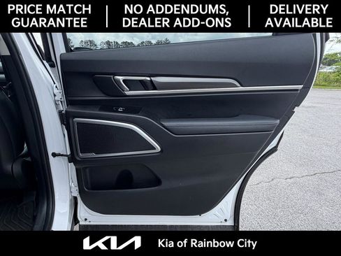 Used 2023 Kia Telluride S FWD image 16