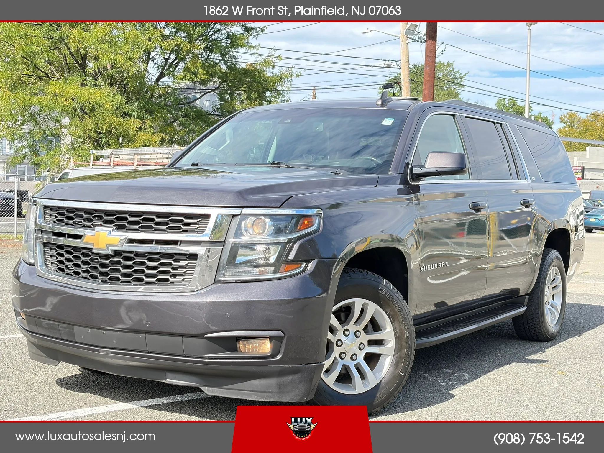 Used 2018 Chevrolet Suburban LT w/ Luxury Package AWD/4WD image 1
