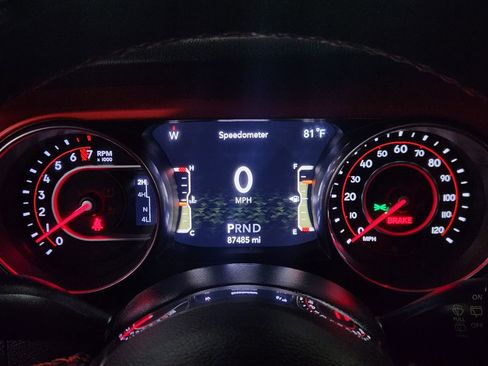 Used 2021 Jeep Wrangler Unlimited Rubicon AWD/4WD image 29