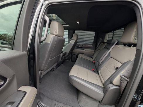 Used 2023 Chevrolet Silverado 1500 ZR2 w/ Technology Package image 6