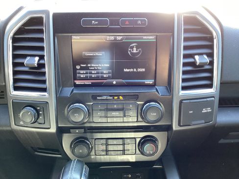 Used 2015 Ford F150 XLT w/ Equipment Group 302A Luxury image 17