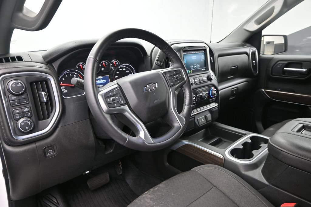 Used 2022 Chevrolet Silverado 1500 RST w/ Z71 Off-Road Package AWD/4WD image 17